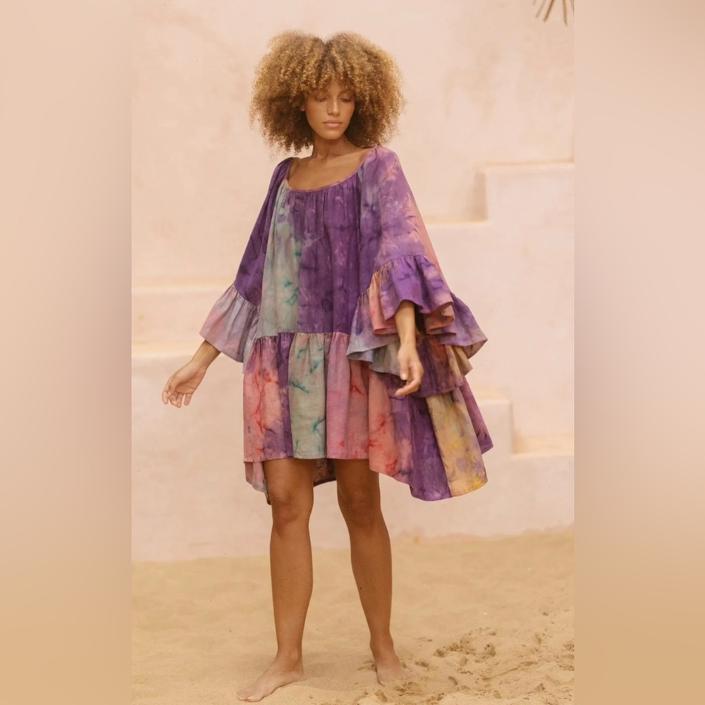 Myrah Penaloza short Brida gown in Rainbeau